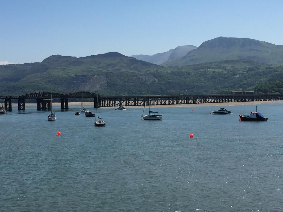Bed and Breakfast Oceandrive Barmouth Esterno foto